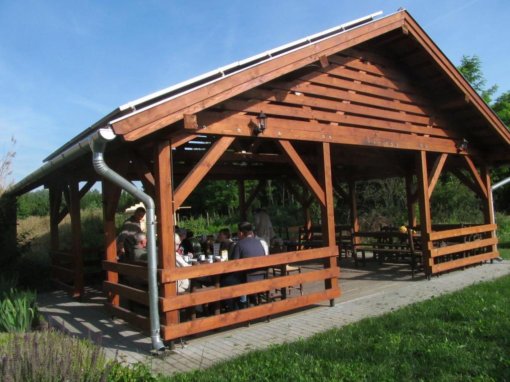Rigófütty Vendégház Tiszaalpar Exterior foto