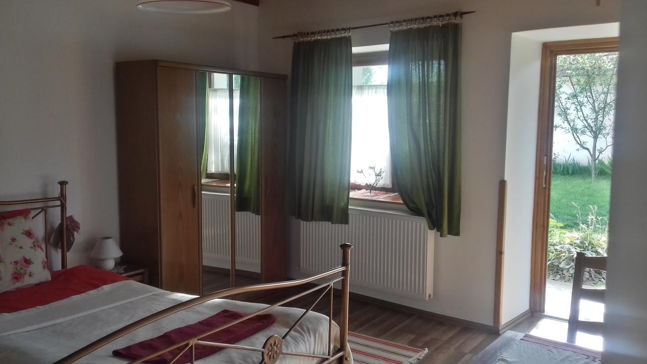 Rigófütty Vendégház Tiszaalpar Exterior foto
